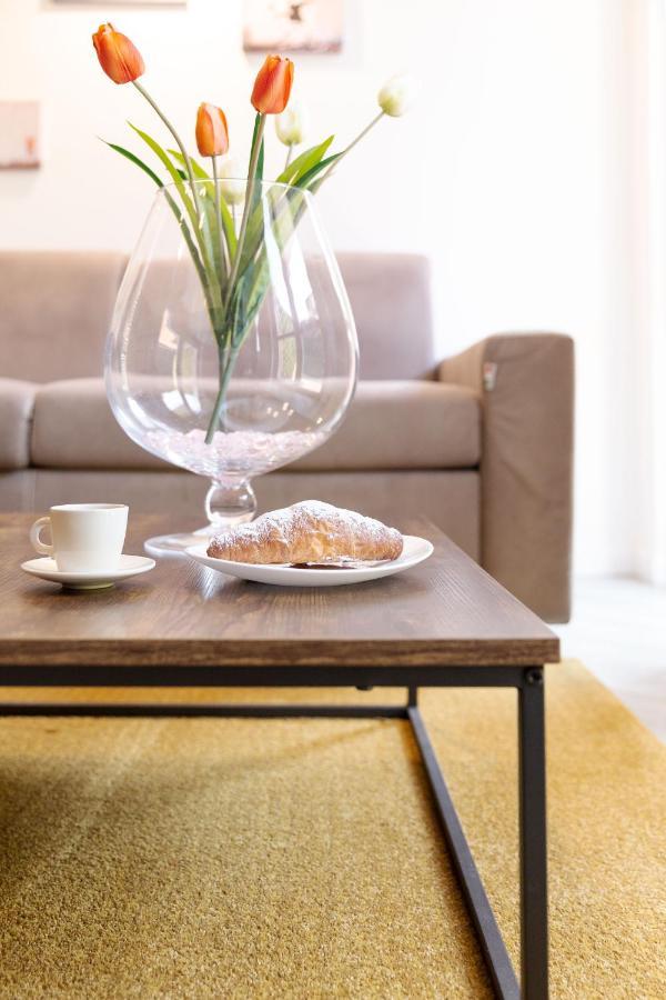 New! Milano - Flowers Home Cusano Milanino ภายนอก รูปภาพ
